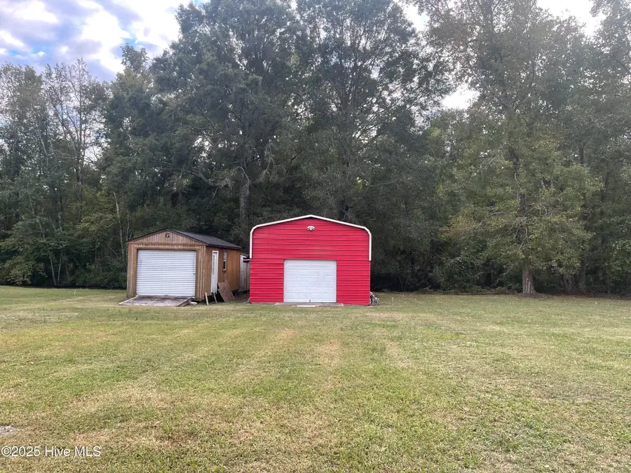 284-288 Near 250 Waccamaw Sh Road, Lake Waccamaw, NC 28450 - Image #2