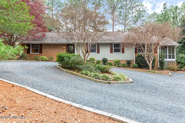 106 Cardinal Lane, West End, NC 27376