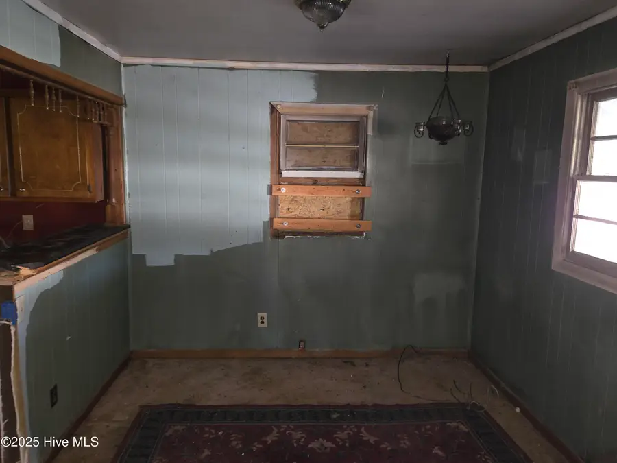 214 James Arthur Avenue, New Bern, NC 28560 - Image #2