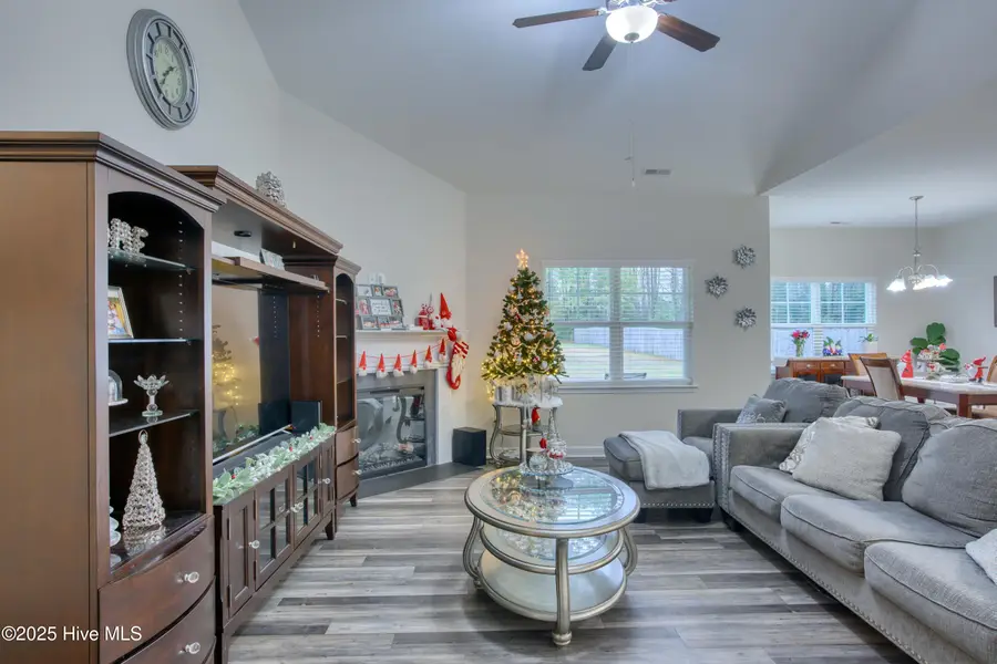 309 James Hedrick Court, Jacksonville, NC 28540 - Image #3