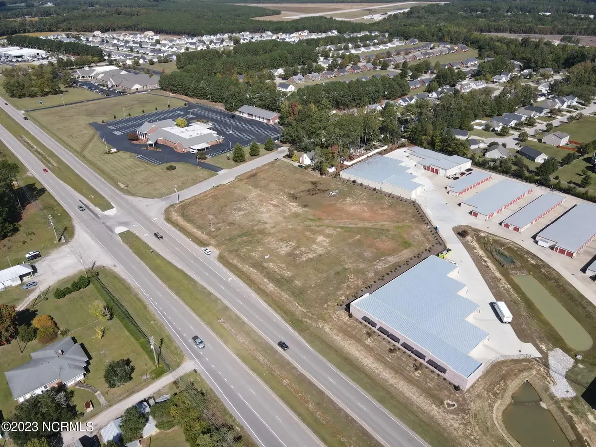 4004 Raleigh Road Parkway W, Wilson, NC 27896 - #1