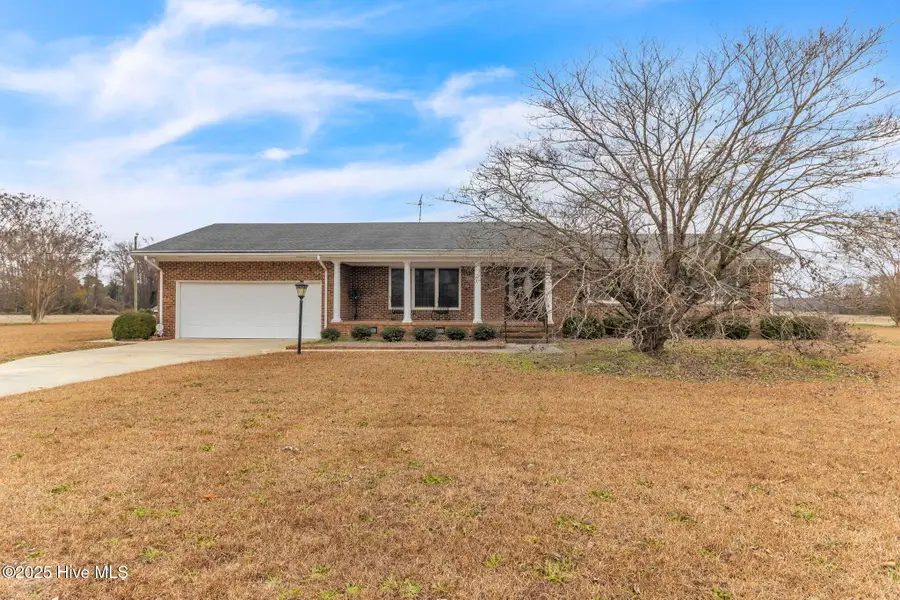 802 Fisher Road, Saint Pauls, NC 28384 - Image #2