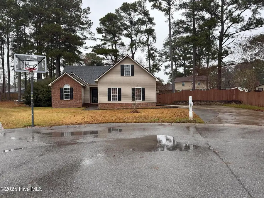 104 Dundee Court, Jacksonville, NC 28546 - Image #2