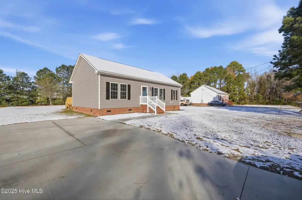 154 Lovers Lane, Elizabeth City, NC 27909 - Image #1