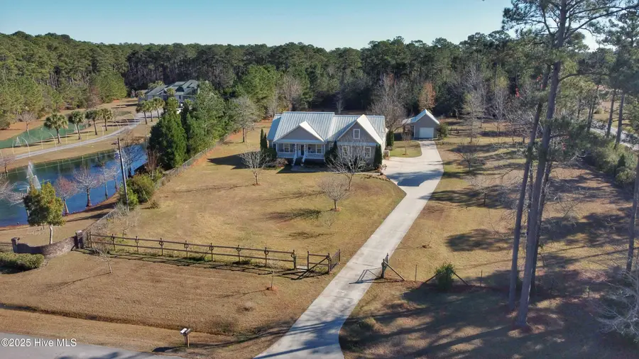 102 Plantation Drive, Swansboro, NC 28584 - Image #2
