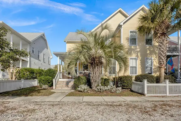 233 Silver Sloop Way, Carolina Beach, NC 28428
