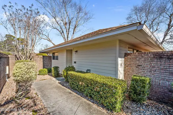 936 Summerlin Falls Court, Wilmington, NC 28412