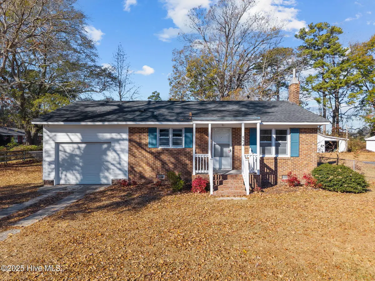 574 Simpson Street, Grimesland, NC 27837 - Image #1