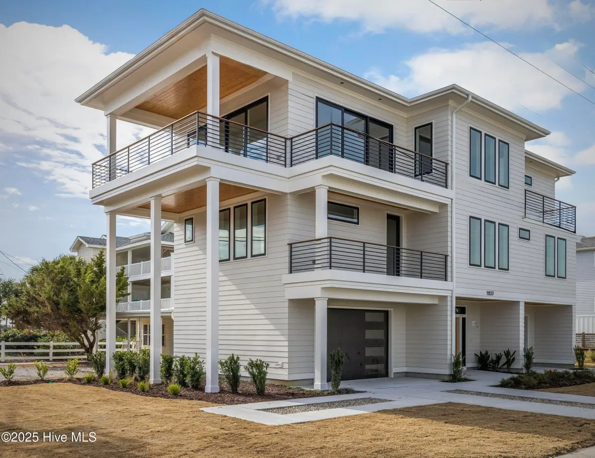 1107 Fort Fisher Boulevard N, Kure Beach, NC 28449 - Image #1