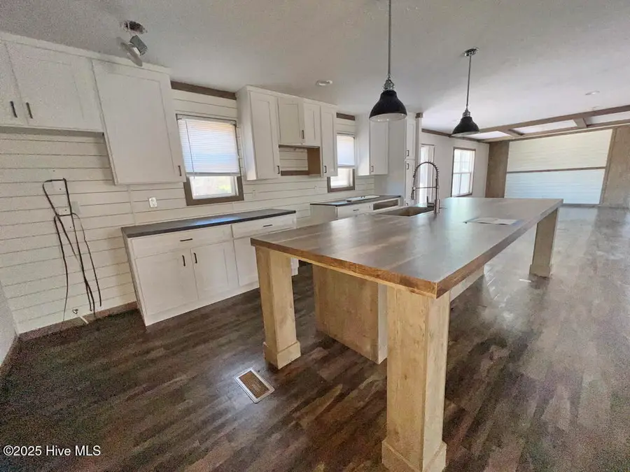 122 Riddick Street, Hobgood, NC 27843 - Image #2