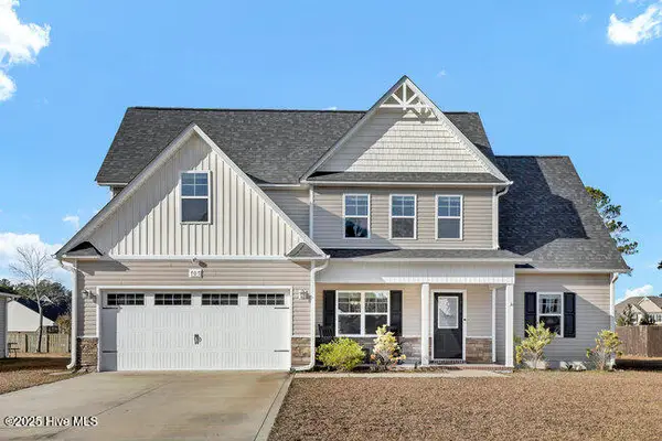 707 Crystal Cove Court, Sneads Ferry, NC 28460