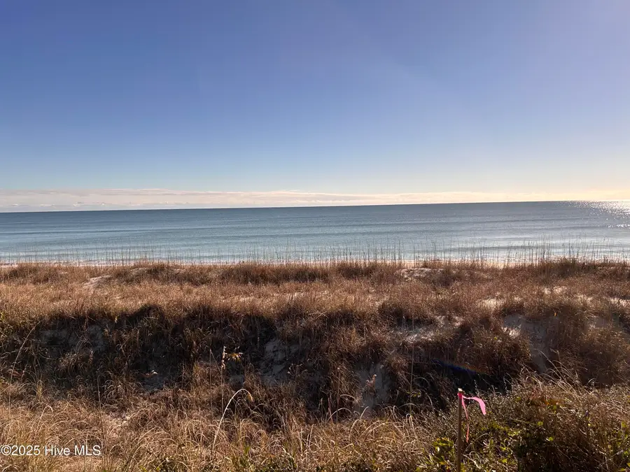 107 Roosevelt Reserve Park Place, Pine Knoll Shores, NC 28512 - Image #2