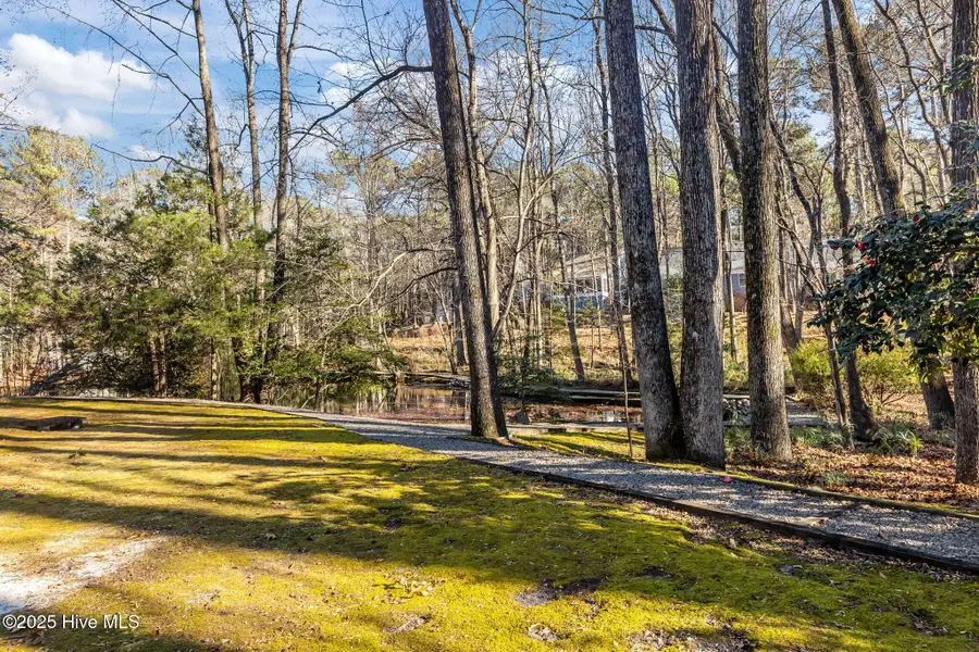 6 Village In The Woods Circle, Southern Pines, NC 28387 - Image #2