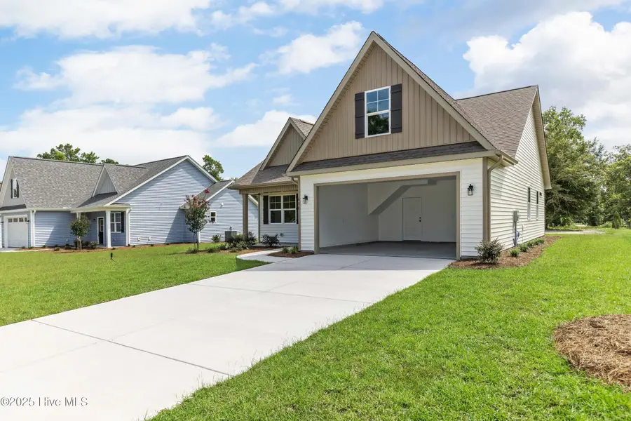 658 Sanctuary Point Sw, Supply, NC 28462 - Image #3