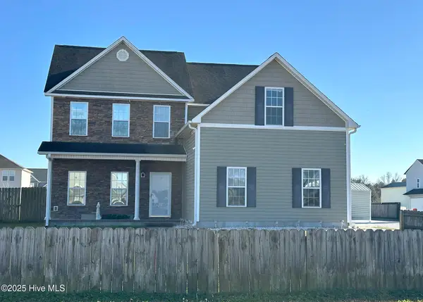 302 Esquire Drive, Richlands, NC 28574