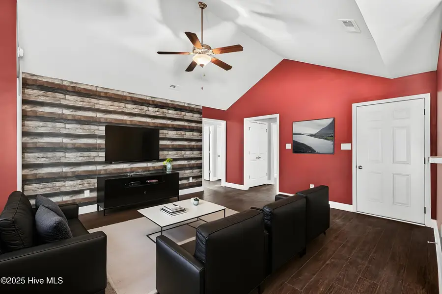 401 Mccall Drive, Jacksonville, NC 28540 - Image #2