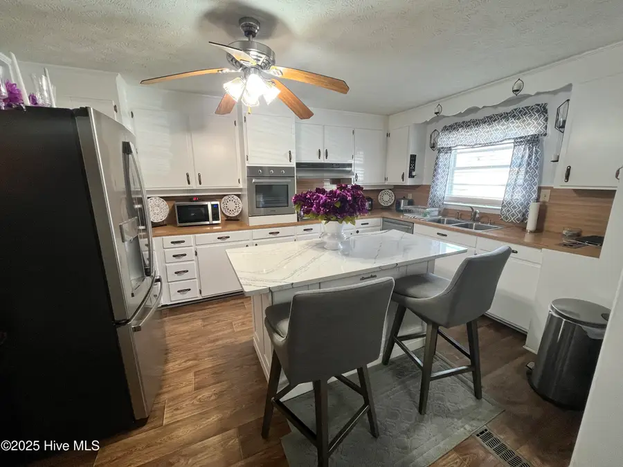 948 Slippery Log Road, Whiteville, NC 28472 - Image #3