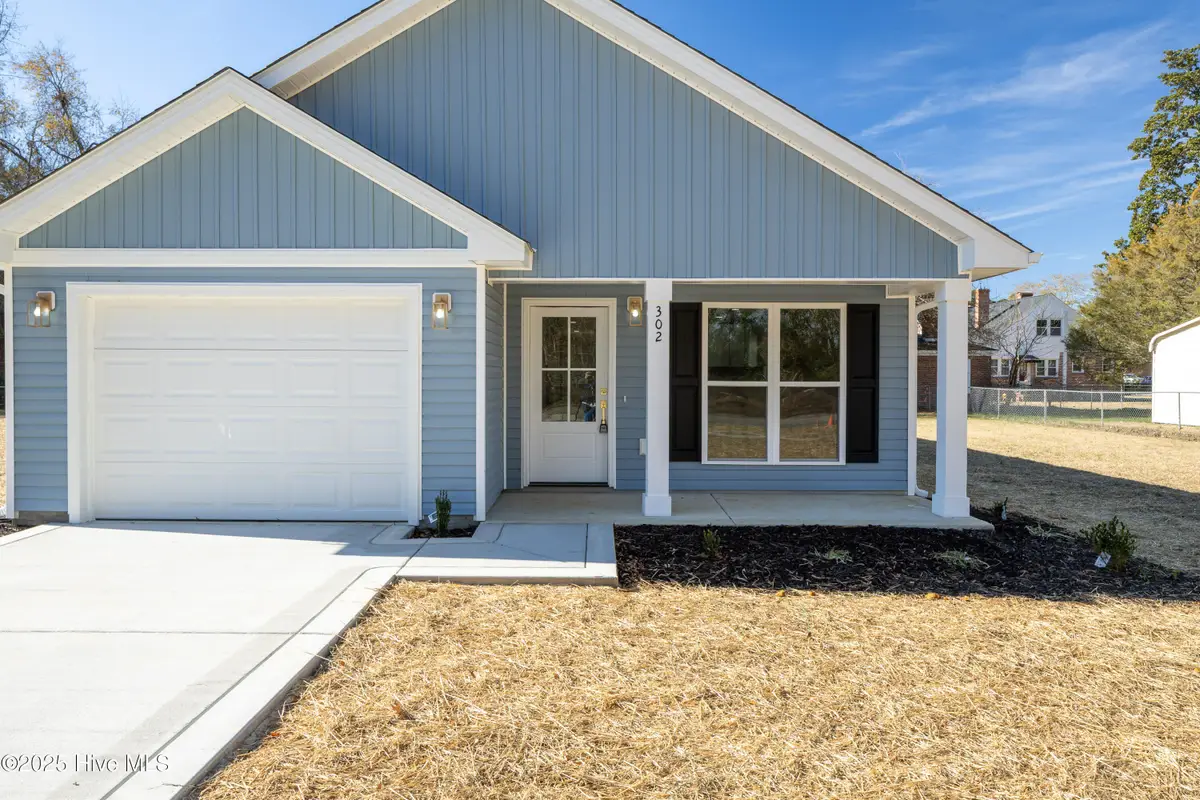 302 S West Street, Roseboro, NC 28382 - Image #1