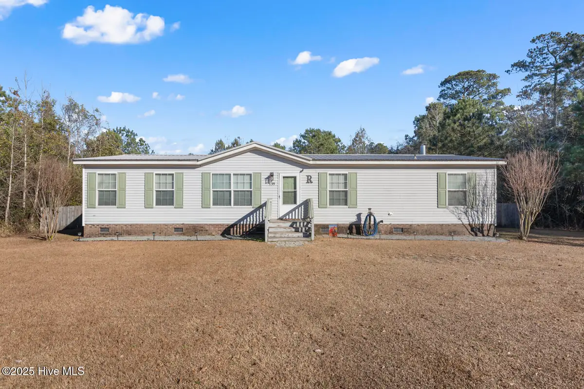 139 Hotel Branch Lane, Richlands, NC 28574 - Image #1