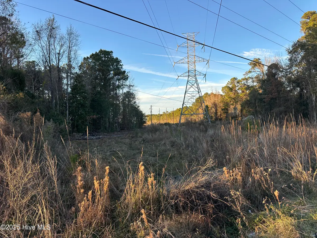 209 Lakewood Drive, Jacksonville, NC 28546 - Image #1