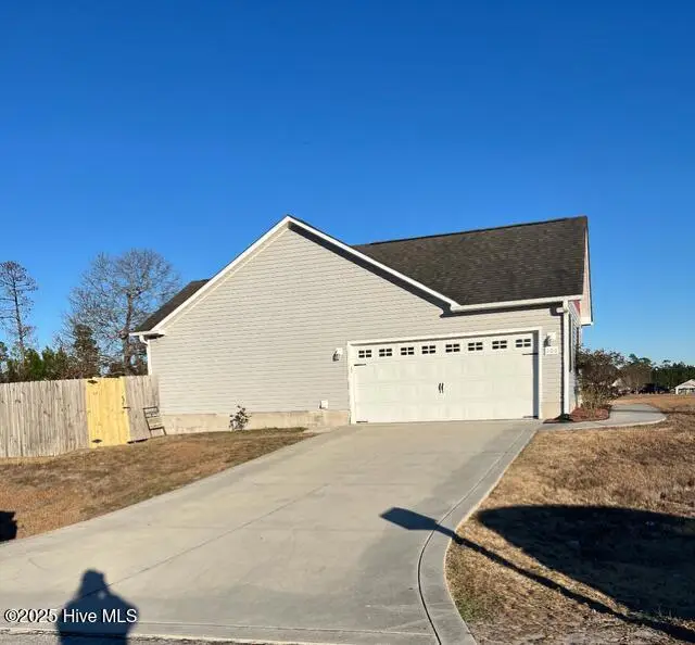 400 Duncan Drive S, Richlands, NC 28574 - Image #2