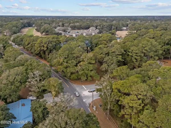 8 Shoreline Drive W, Sunset Beach, NC 28468