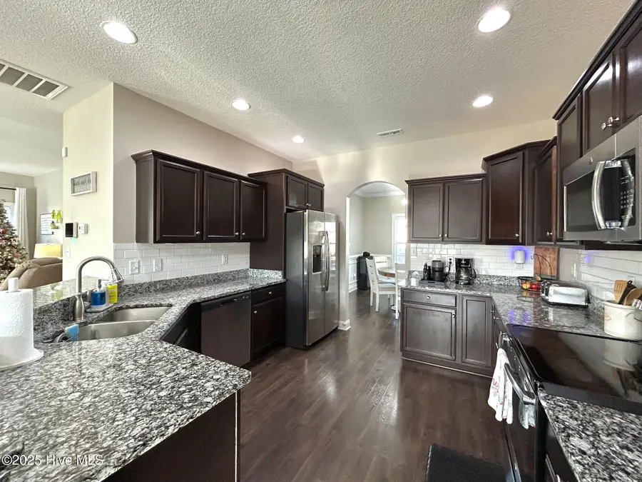 422 Worsley Way, Jacksonville, NC 28546 - Image #3