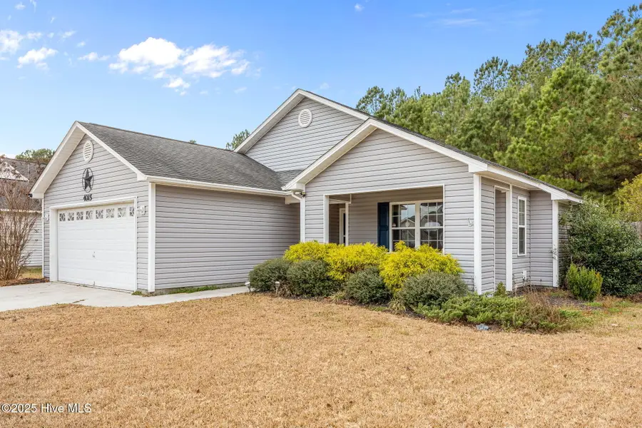 4015 W T Whitehead Drive, Jacksonville, NC 28546 - Image #2