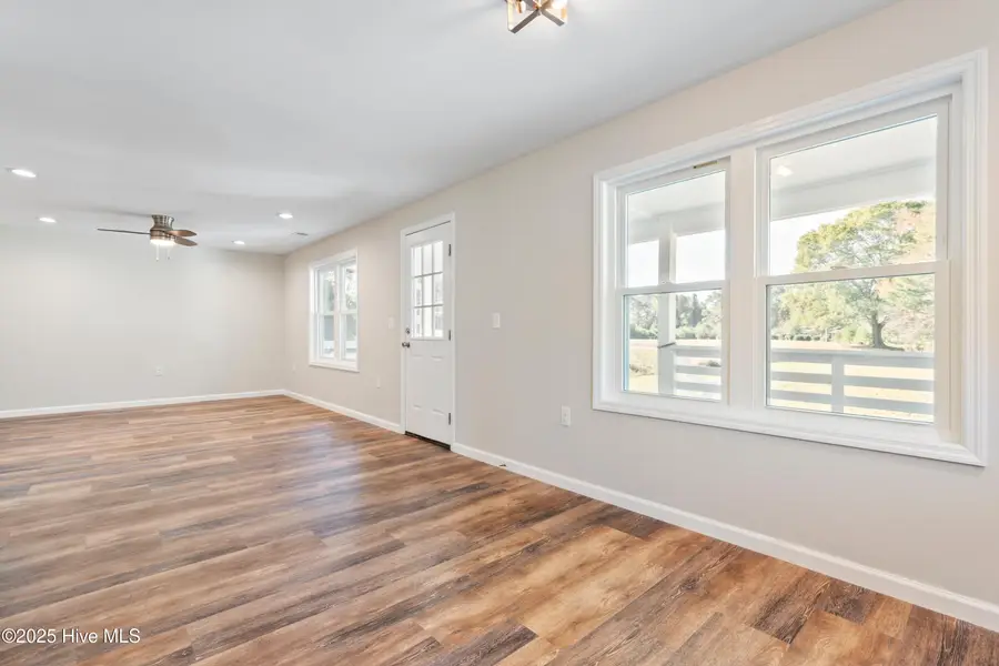 1070 Midway Road Se, Bolivia, NC 28422 - #3