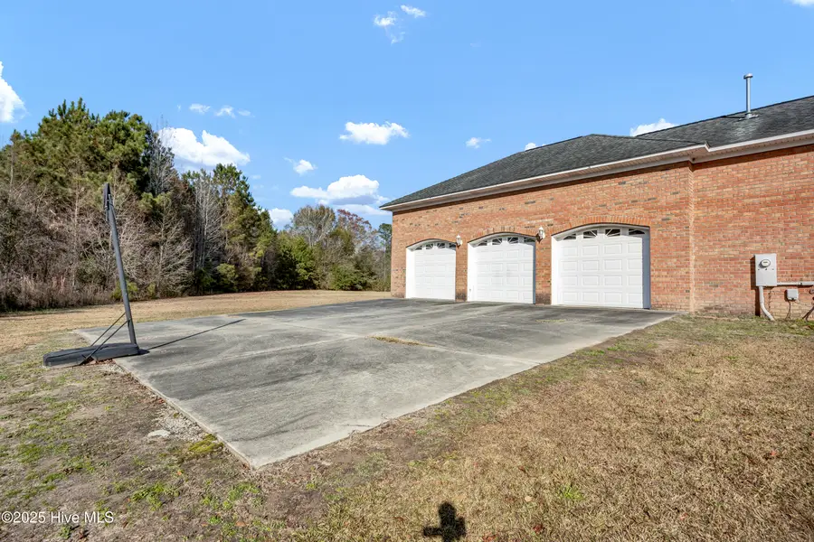 701 Best Road, Whiteville, NC 28472 - Image #3