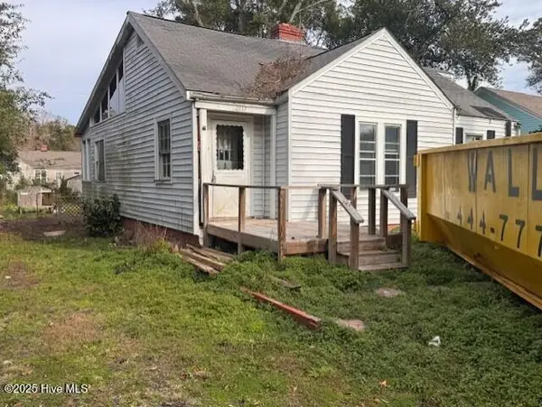 2117 Plaza Drive, Wilmington, NC 28405