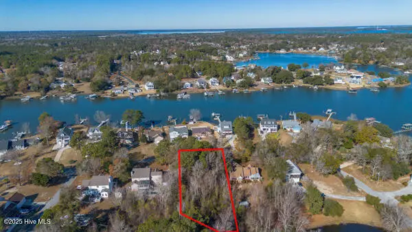 512 Chadwick Shores Drive, Sneads Ferry, NC 28460 - Image #3