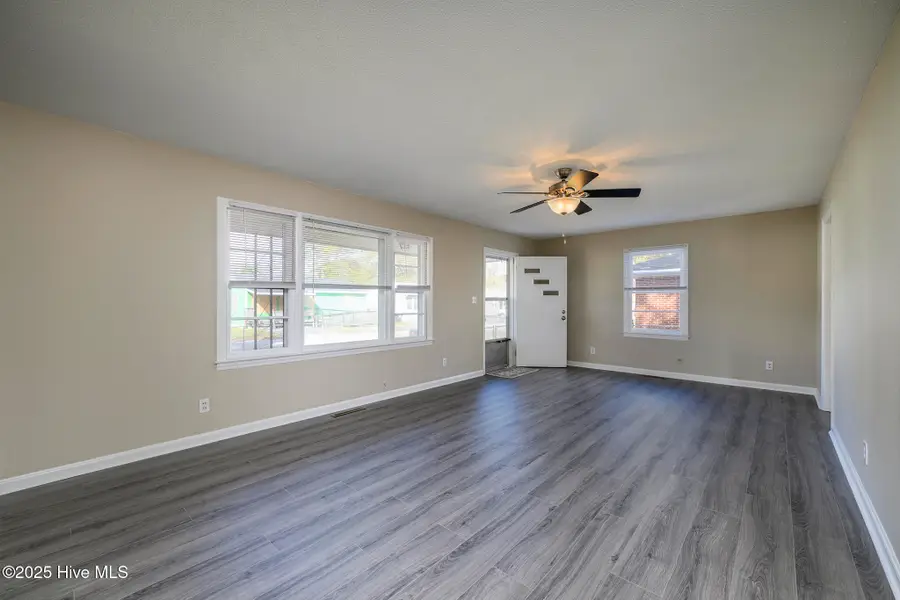 517 Ruth Avenue, New Bern, NC 28560 - Image #2