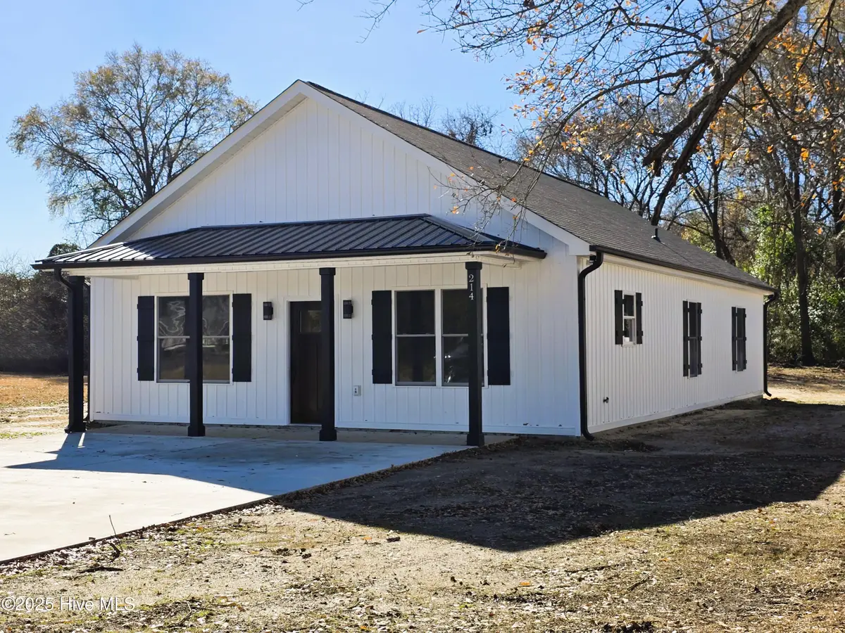 214 E Railroad Street, La Grange, NC 28551 - Image #1