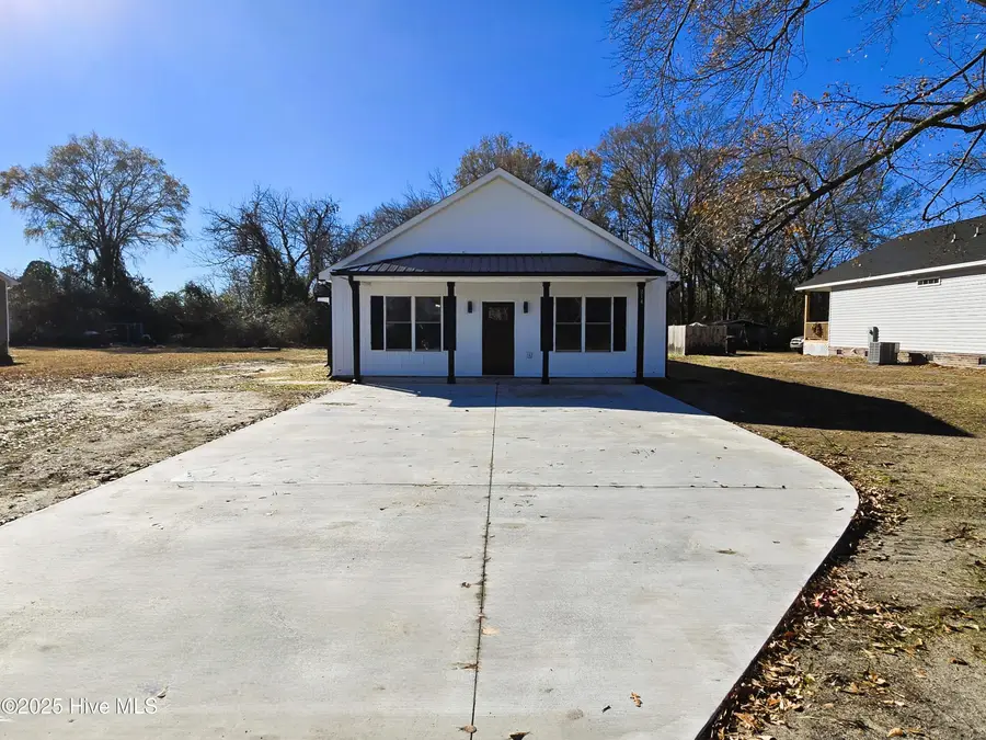 214 E Railroad Street, La Grange, NC 28551 - Image #2