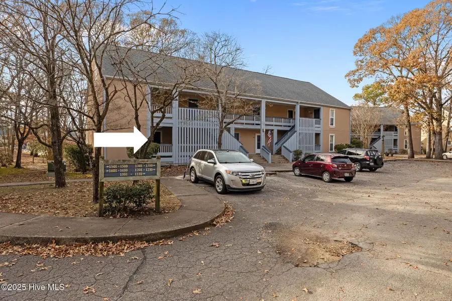 1304 Harbourside Drive, New Bern, NC 28560 - Image #3