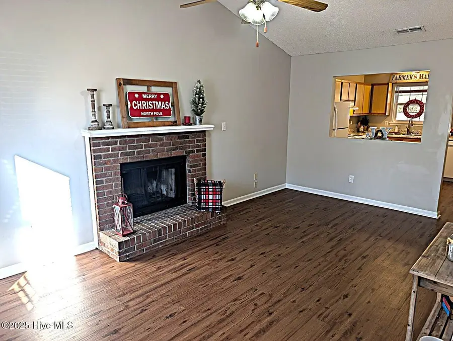 113 Live Oak Court, Midway Park, NC 28544 - Image #3