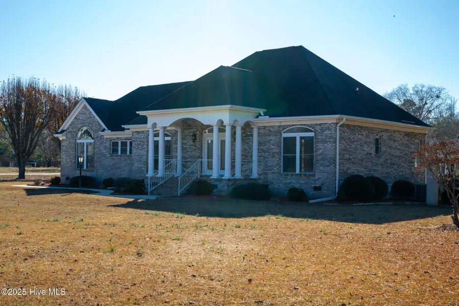 27 Stewart Circle, Whiteville, NC 28472 - Image #3