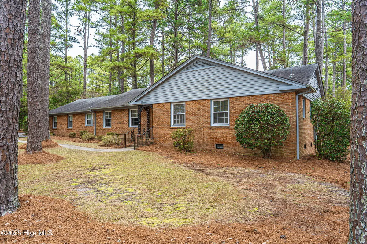 202 Downing Place, Southern Pines, NC 28387 - #1