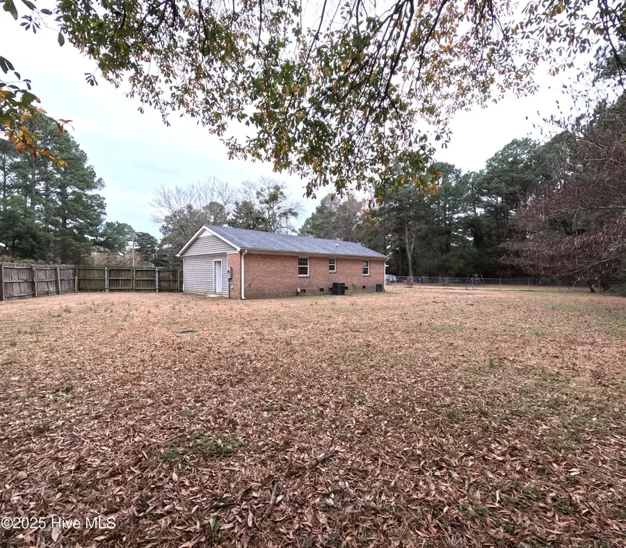 705 Bruton Circle W, Wilson, NC 27893 - Image #2