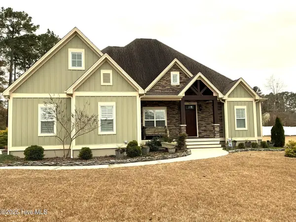 301 Saint Charles Lane, Jacksonville, NC 28546