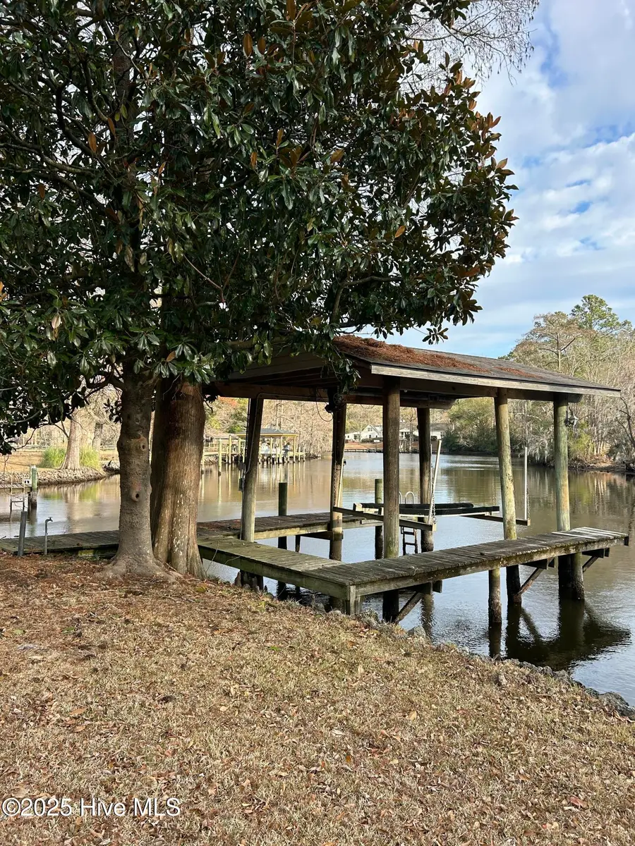 302 W Wilson Creek Drive, Trent Woods, NC 28562 - Image #2