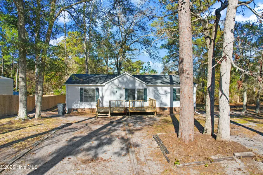 2426 Red Snapper Street Sw, Supply, NC 28462 - Image #3