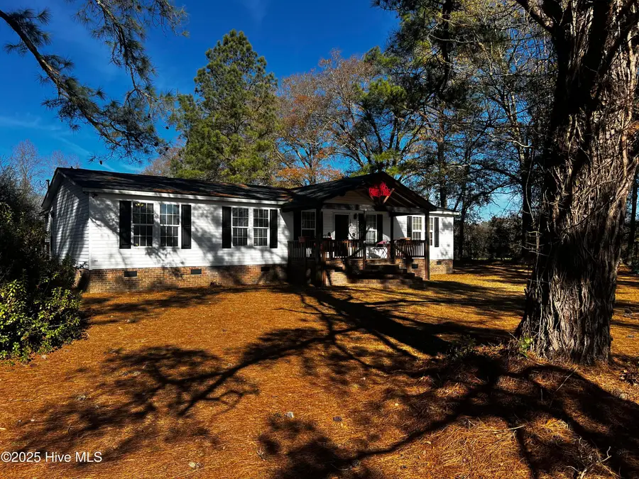 688 Georgia Pacific Road, Whiteville, NC 28472 - Image #2