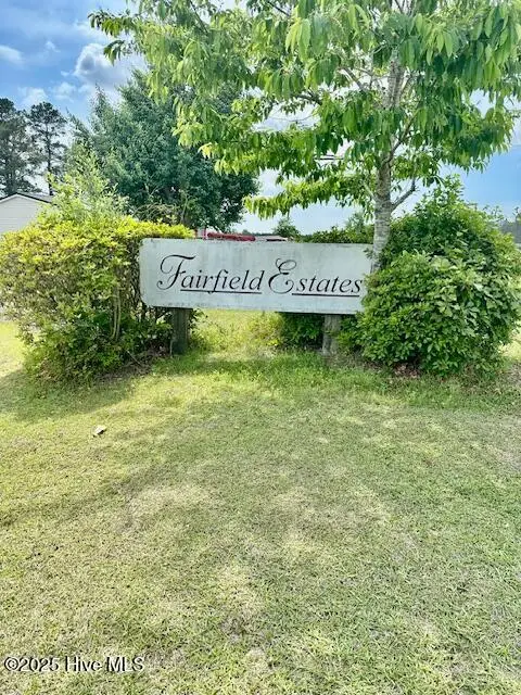 29 Fairfield Drive W, Whiteville, NC 28472
