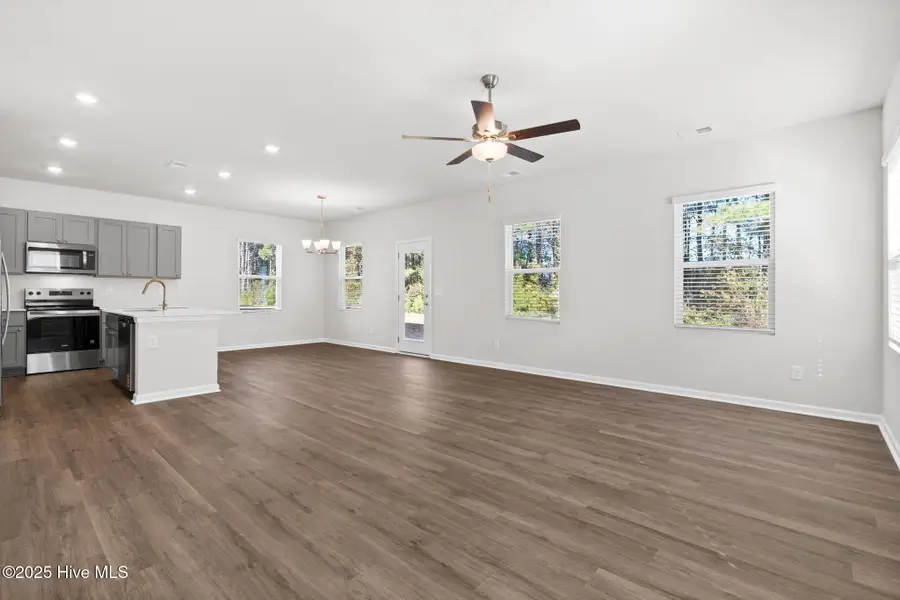 218 Keira Lane Nw, Supply, NC 28462 - Image #2