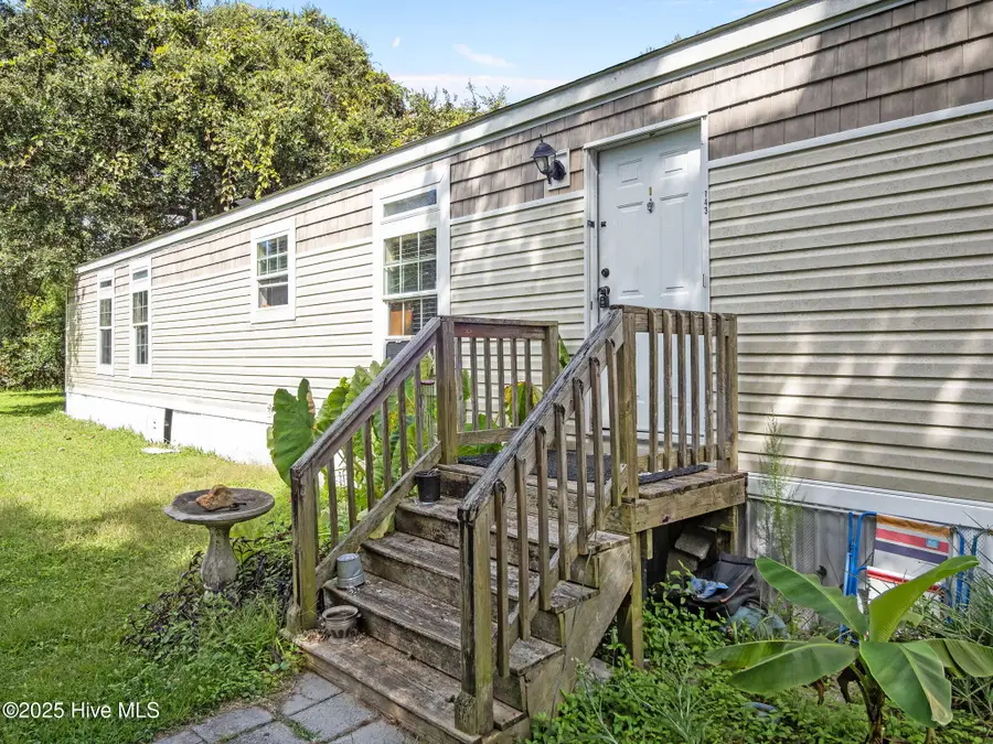 143 Zacchaeus Avenue, Morehead City, NC 28557 - Image #2