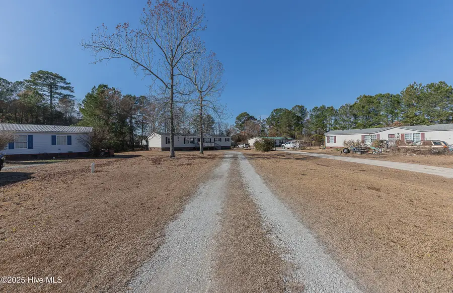 607 Maynard Boulevard, Jacksonville, NC 28546 - Image #2