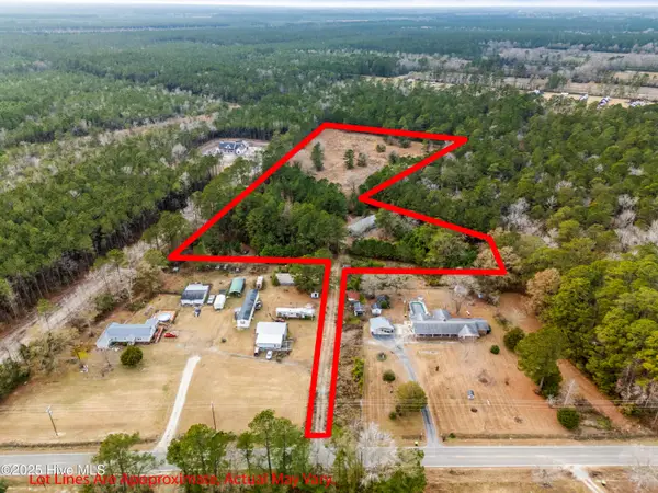 4601 NE Northwest Road Ne, Leland, NC 28451