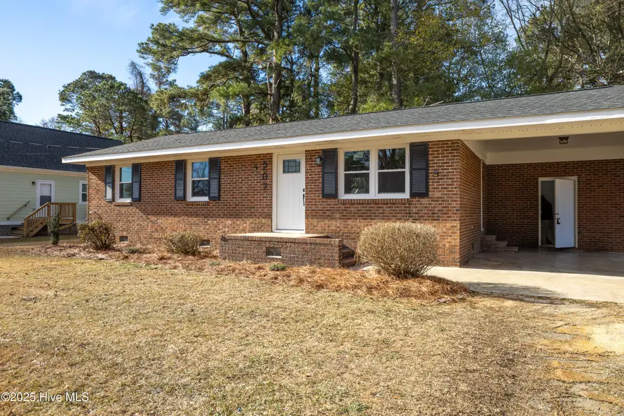 207 Jordan Street, Warsaw, NC 28398 - Image #2